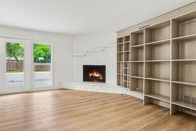 6031 Preston Crest Lane, Dallas, TX 75230