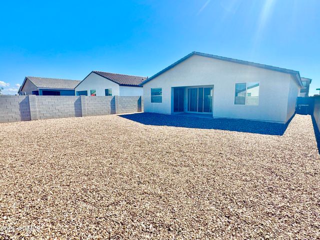 2336 E HOMESTEADER Road, San Tan Valley, AZ 85140