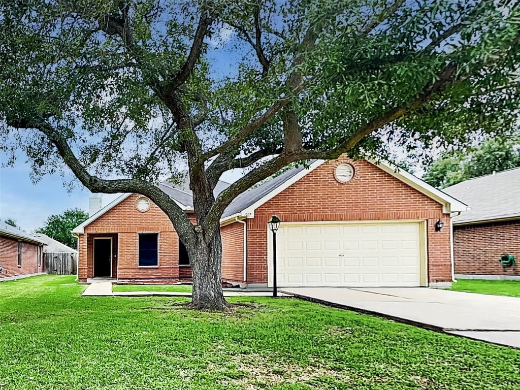 1207 Hannover Boulevard, Rosenberg, TX 77471
