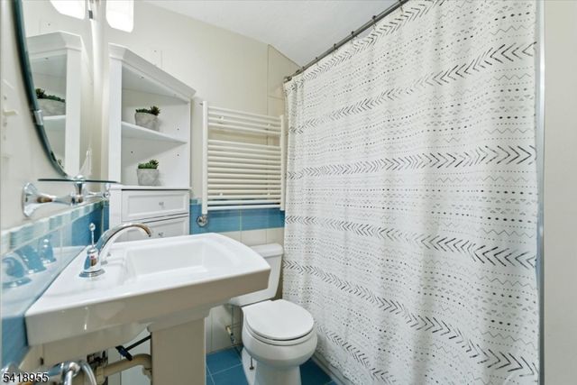 2092 Westfield Ave, Scotch Plains Twp., NJ 07076