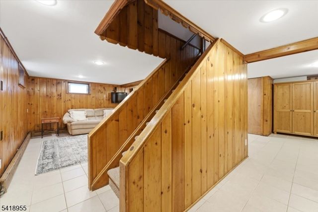 2092 Westfield Ave, Scotch Plains Twp., NJ 07076