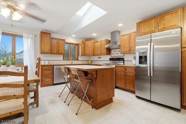 2092 Westfield Ave, Scotch Plains Twp., NJ 07076