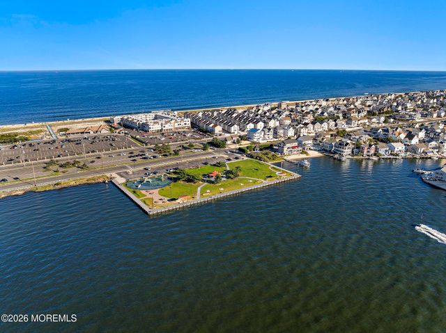 8 Shell Road WINTER, Mantoloking, NJ 08738