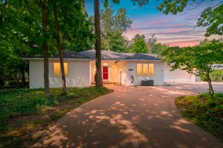 9064 Nature Way, Oshtemo Twp, MI 49009