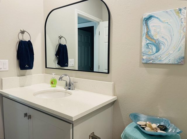 2121 Descanso Avenue, Clovis, CA 93619