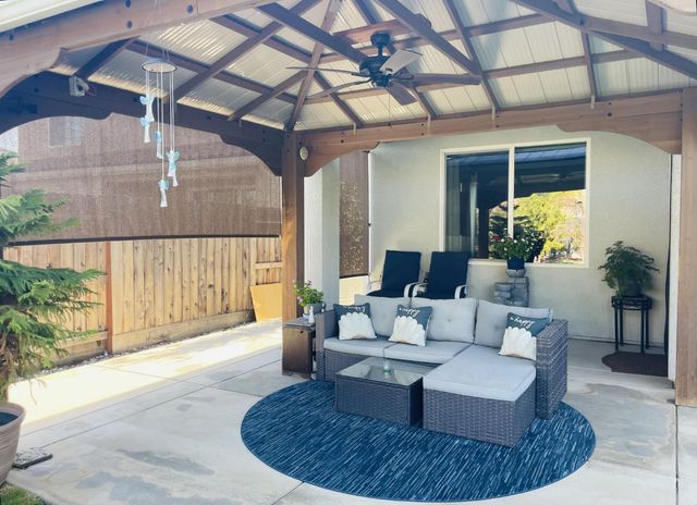 2121 Descanso Avenue, Clovis, CA 93619