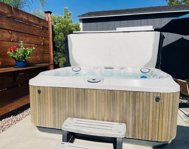 2121 Descanso Avenue, Clovis, CA 93619
