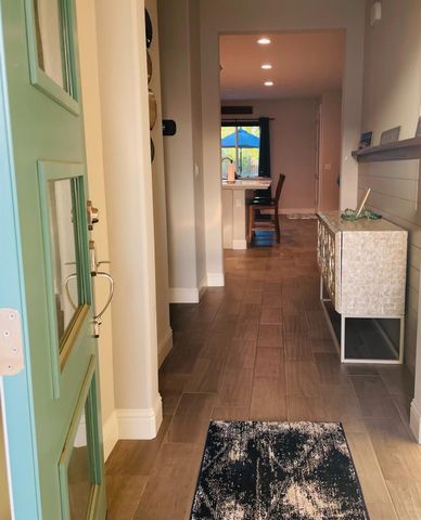 2121 Descanso Avenue, Clovis, CA 93619