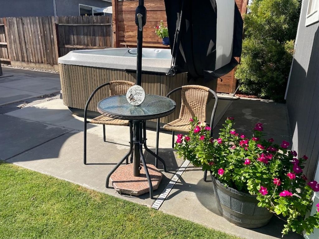 Image 23 of property listing at 2121 Descanso Avenue, Clovis, CA 93619