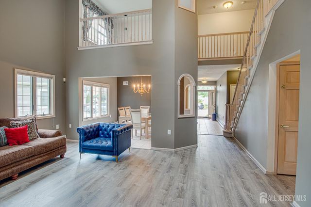 19 Dawson Lane, Monroe, NJ 08831