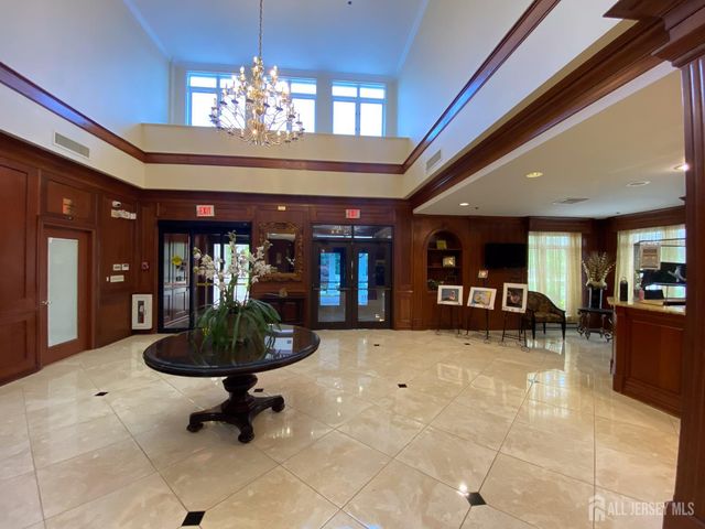 19 Dawson Lane, Monroe, NJ 08831