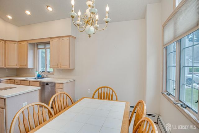 19 Dawson Lane, Monroe, NJ 08831