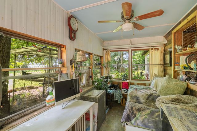346 Toy Denny Rd, Bradyville, TN 37026