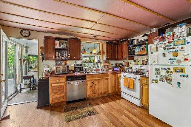 346 Toy Denny Rd, Bradyville, TN 37026