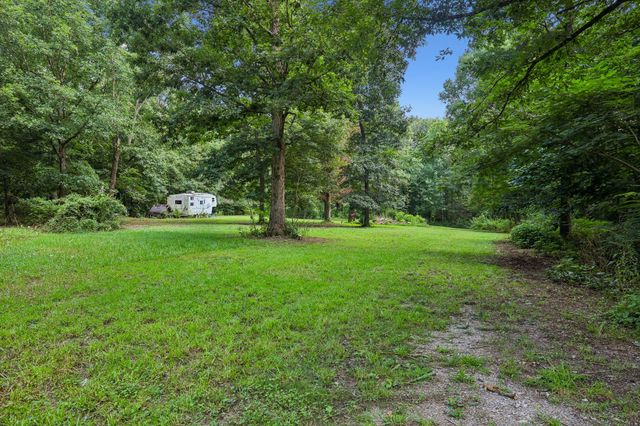 346 Toy Denny Rd, Bradyville, TN 37026