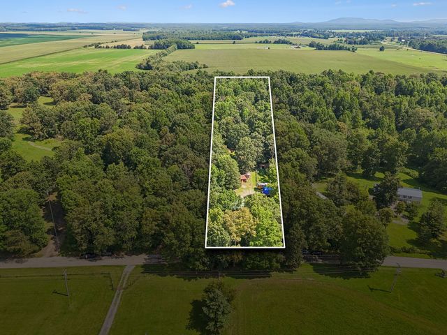 346 Toy Denny Rd, Bradyville, TN 37026