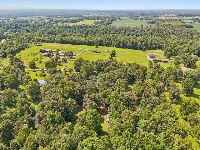 346 Toy Denny Rd, Bradyville, TN 37026