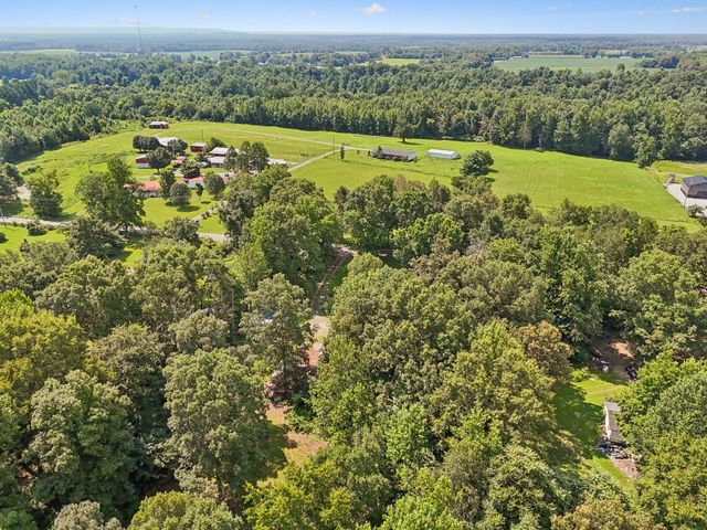 346 Toy Denny Rd, Bradyville, TN 37026