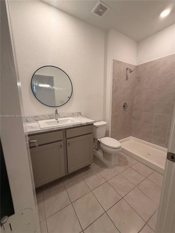 711 SW 11th St, Florida City, FL 33034