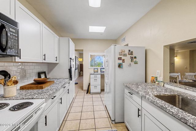 8090 E Shadow Canyon Road, Tucson, AZ 85750