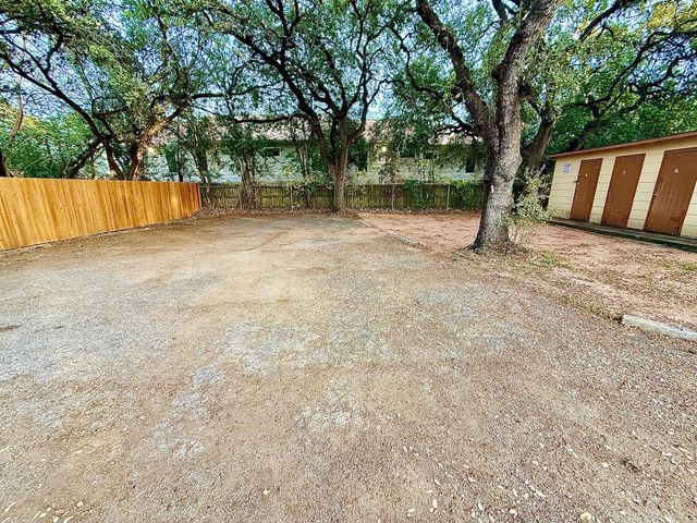2411 S 5th ST 4, Austin, TX 78704