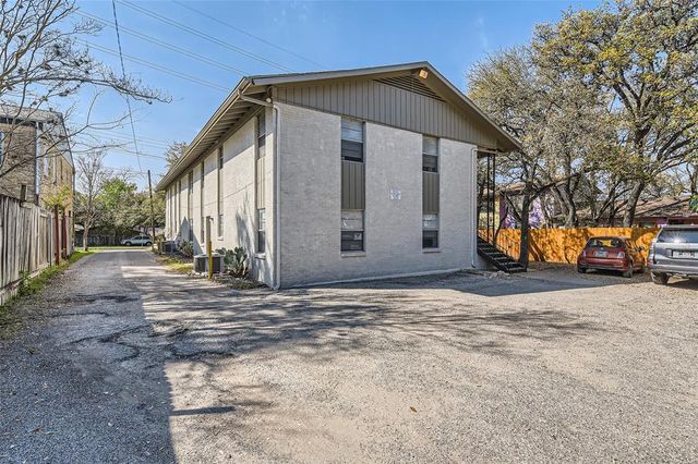 2411 S 5th ST 4, Austin, TX 78704