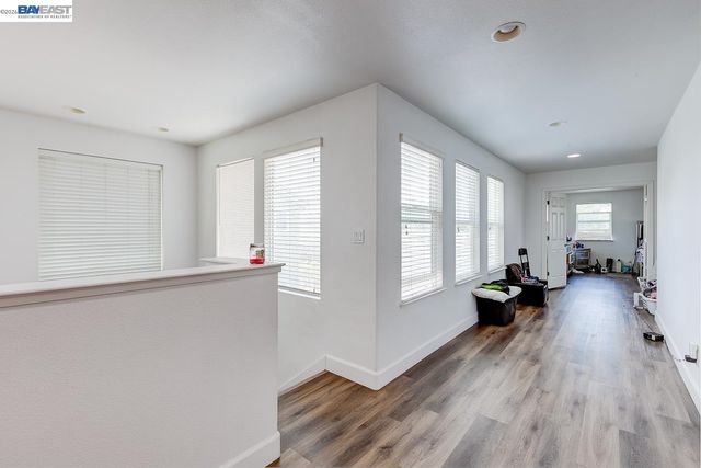 53 Puffin Cir, Oakley, CA 94561