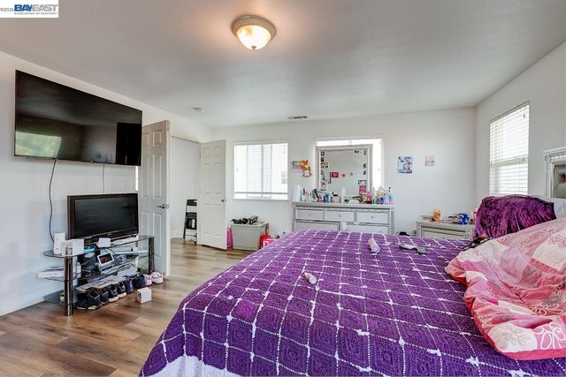 53 Puffin Cir, Oakley, CA 94561