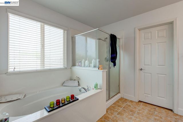 53 Puffin Cir, Oakley, CA 94561