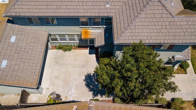 53 Puffin Cir, Oakley, CA 94561