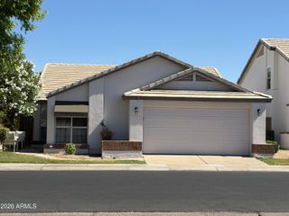 538 W MARCONI Avenue, Phoenix, AZ 85023