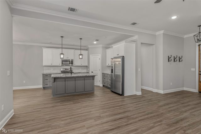 1013 Voss Drive, Stonewall, LA 71078