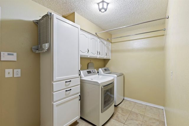 906 Greenbriar Lane, Duncanville, TX 75137