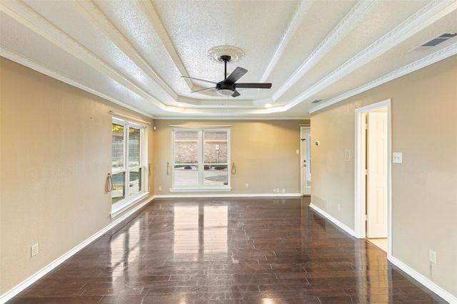 906 Greenbriar Lane, Duncanville, TX 75137