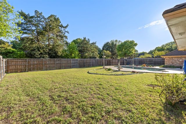 906 Greenbriar Lane, Duncanville, TX 75137