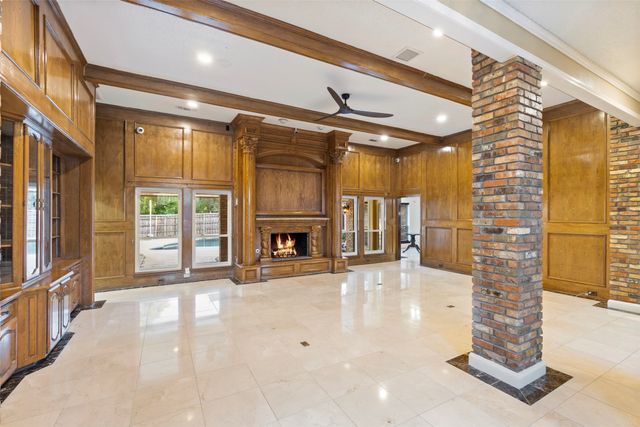 906 Greenbriar Lane, Duncanville, TX 75137