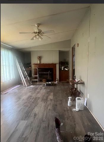 130 Vectra Drive, Statesville, NC 28625