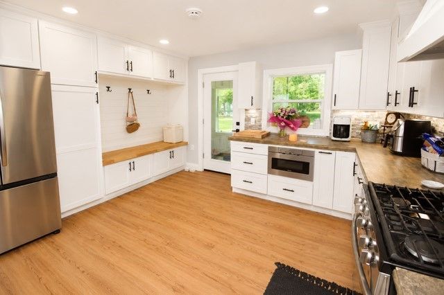 1003 VILLA SITES Avenue, Harborcreek, PA 16421