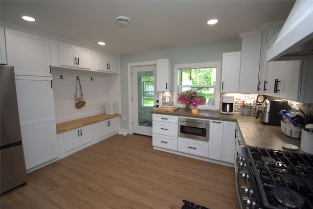 1003 VILLA SITES Avenue, Harborcreek, PA 16421