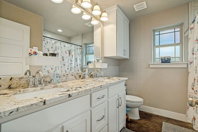 816 W Park Avenue, Weatherford, TX 76086