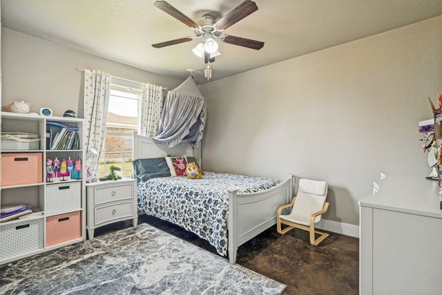 816 W Park Avenue, Weatherford, TX 76086