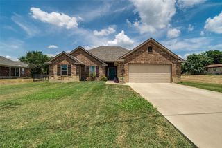 816 W Park Avenue, Weatherford, TX 76086