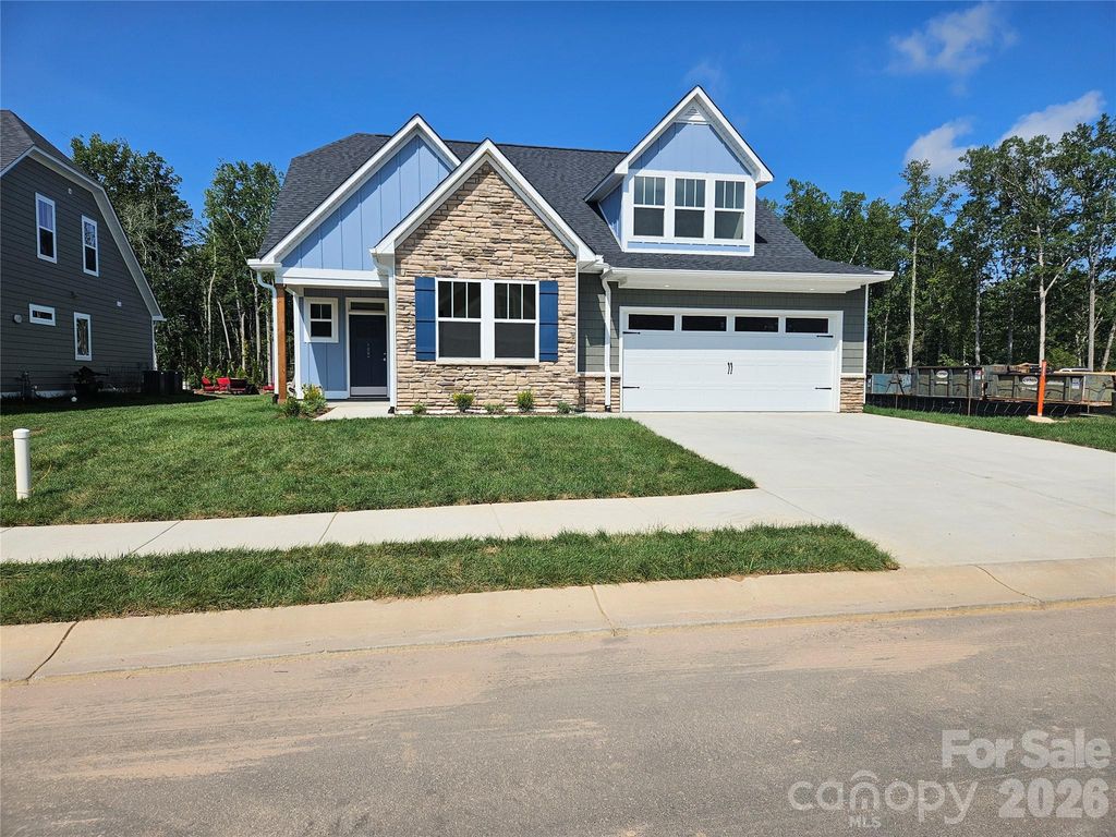 320 Pintail Lane, Arden, NC 28704