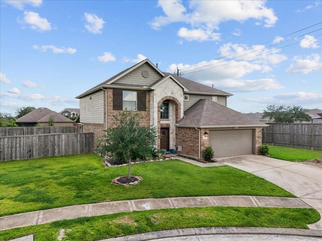 356 Century Oaks Lane, Hitchcock, TX 77568