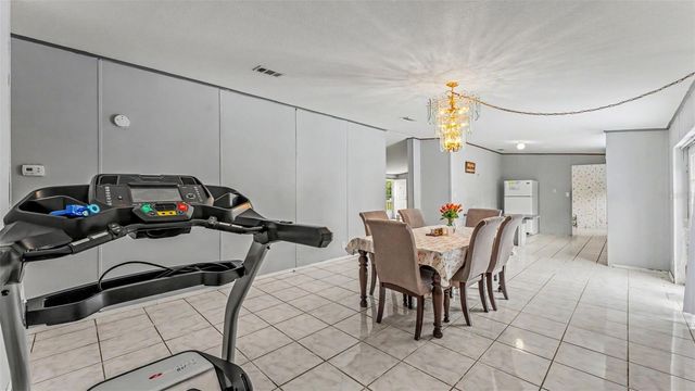 4736 WALNUT CIRCLE S, Lakeland, FL 33810