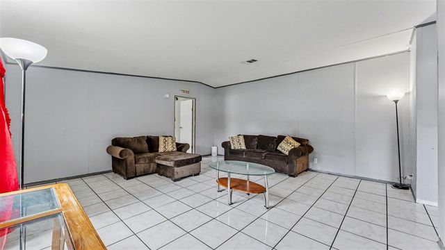 4736 WALNUT CIRCLE S, Lakeland, FL 33810