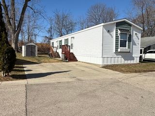 38455 N Sheridan Road 768, Beach Park, IL 60087