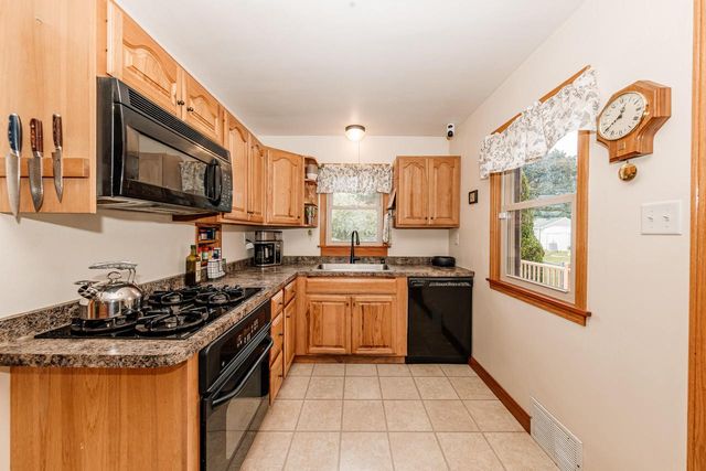 3450 N 89th STREET, Milwaukee, WI 53222