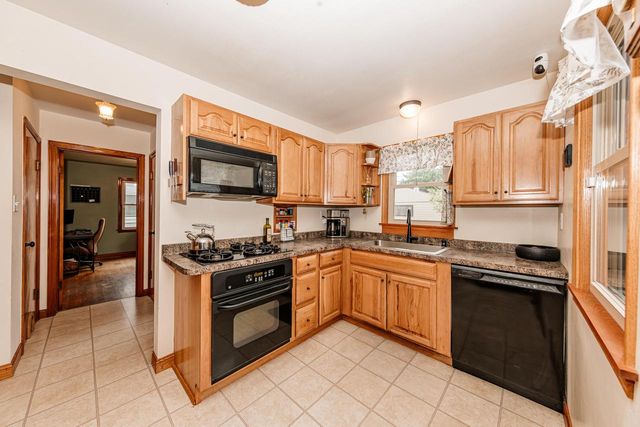 3450 N 89th STREET, Milwaukee, WI 53222
