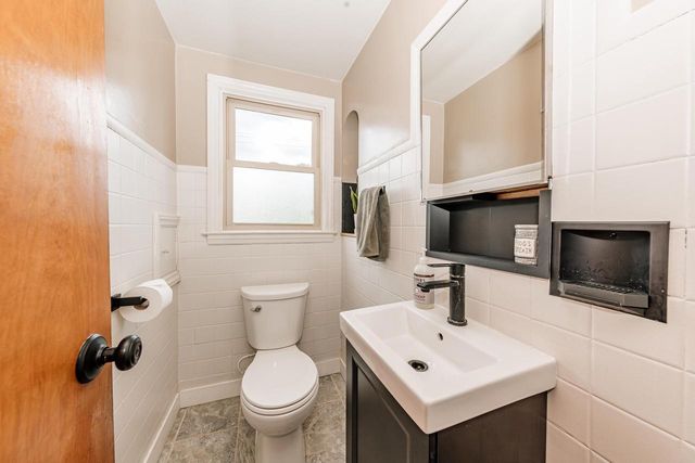 3450 N 89th STREET, Milwaukee, WI 53222